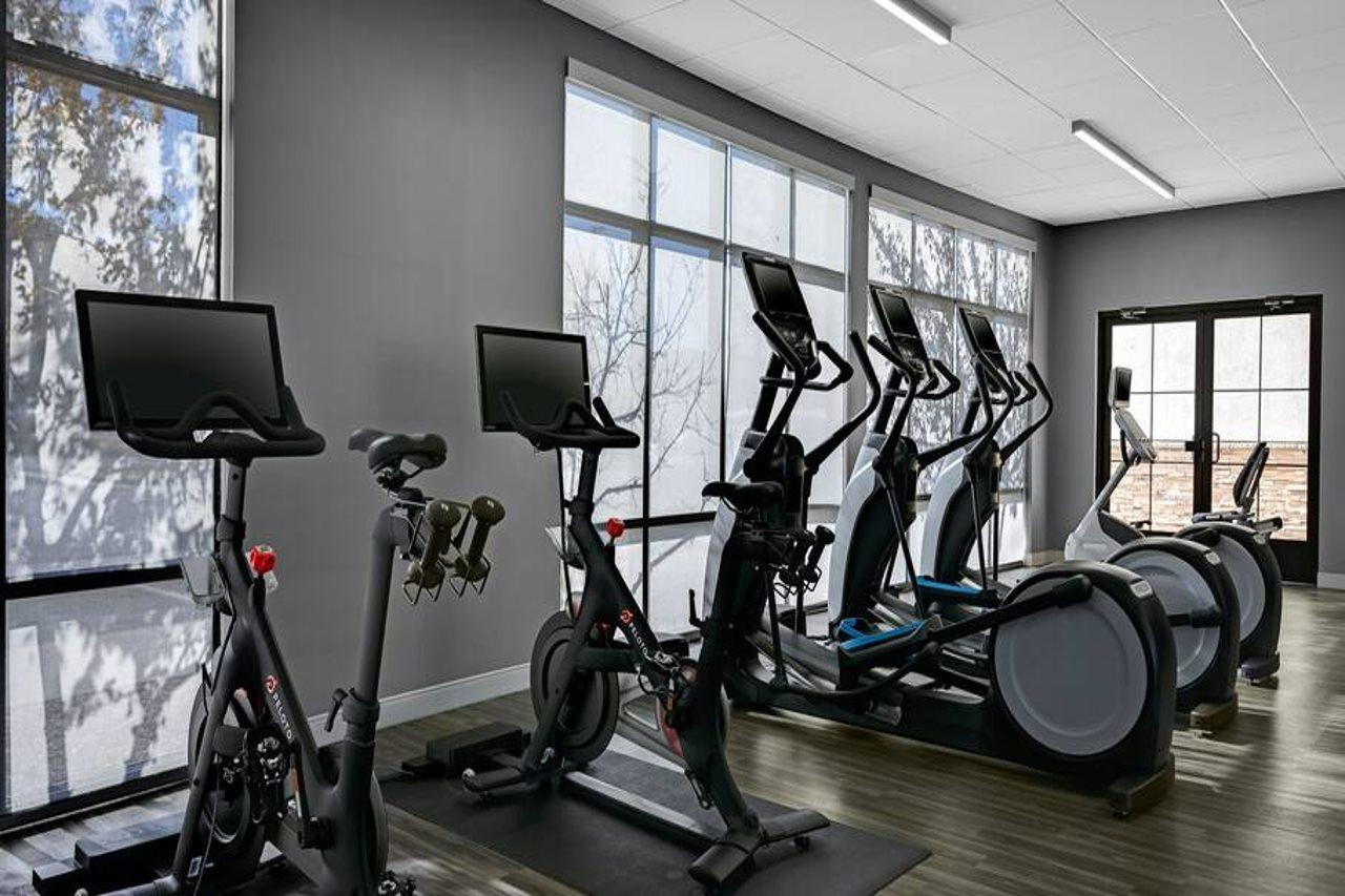 Hotel Doubletree By Hilton International Airport, Co